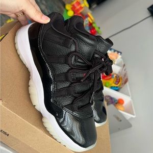 Air Jordan 11 Retro Low